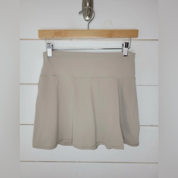 Aerie Real Me Skater Skirt Beige Athletic Size M - Picture 1 of 4
